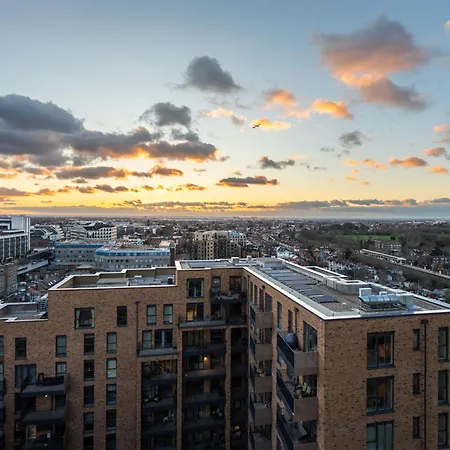 Sunset Retreat: Steps From Heathrow/twickenham * Hounslow