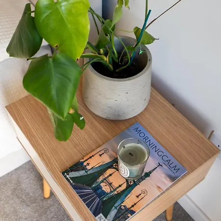 Apartamento Sunset Retreat: Steps From Heathrow/twickenham *