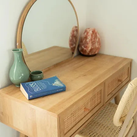 Sunset Retreat: Steps From Heathrow/twickenham Hounslow