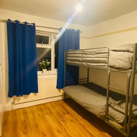 Cosy Double Harrow & Wealdstone *