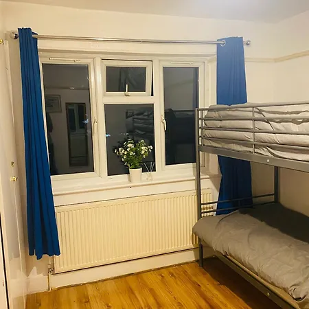 Cosy Double Harrow & Wealdstone Gasthof Hatch End