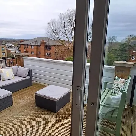 Stunning Wimbledon Flat * 伦敦