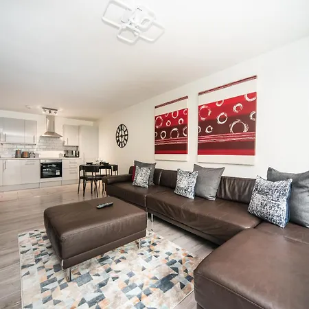 A Stylish One-bedroom Next To London Museum! Apartment