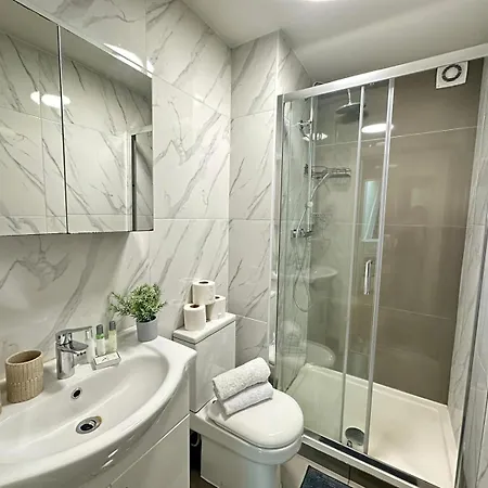 Oxford Street Four Bedroom Luxury Villa