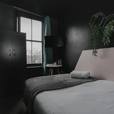 Amsterdam Hotel