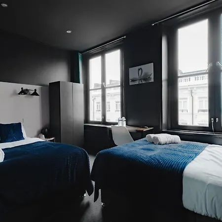Amsterdam 2*