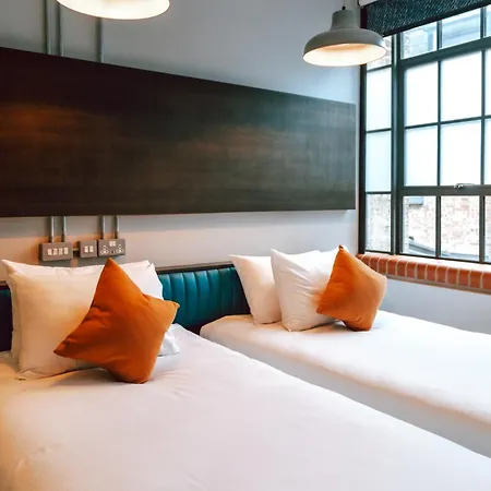 New Road Hotel