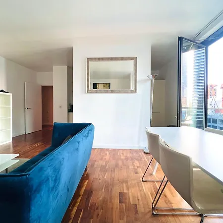 2 Bedroom Discovery Dock