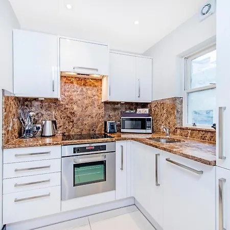 130 Queen's Gate 5* London