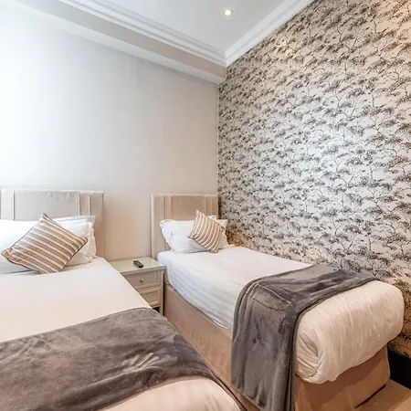 Aparthotel 130 Queen's Gate London