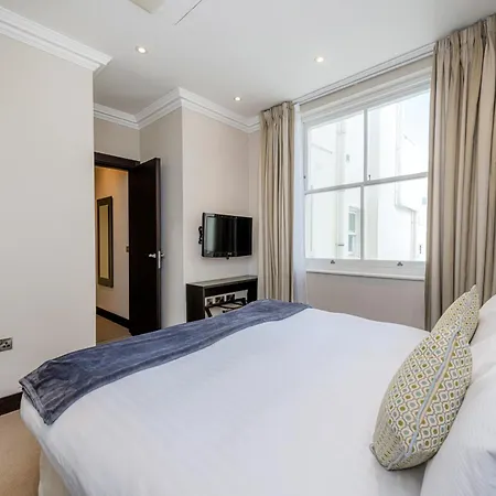 130 Queen's Gate Aparthotel