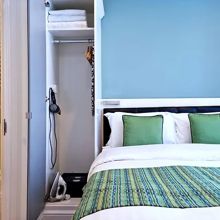 146 Aparthotel