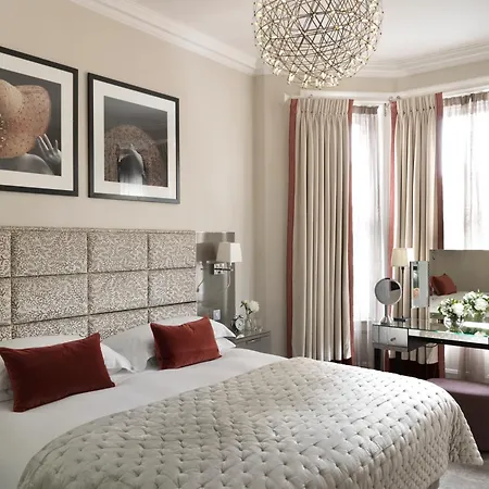 The Athenaeum & Residences 5*