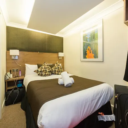 Chester Hotel 2*
