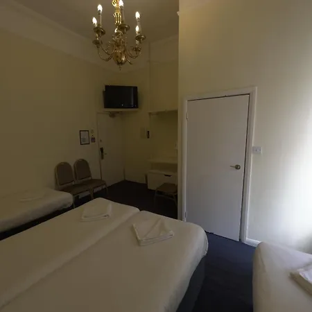 Hotel Manor 2*