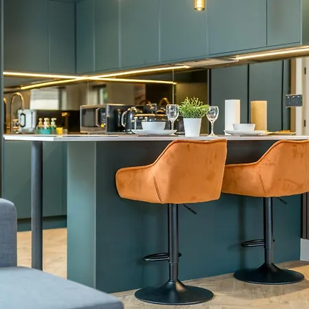 Skyvillion -cozy & Amazing King 1bed In Cockfosters Mins To Tube * London
