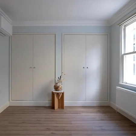 Gulaid House Knightsbridge By Bob W 5* London