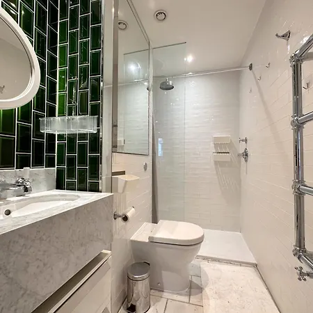 Luxury 2bed 2bath In Nine Elms In Modern Development * London