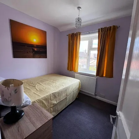 Carol Guest house *