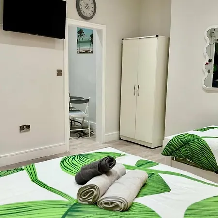 Apartment Escape - Grays Road *
