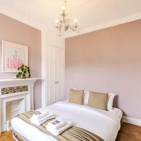 アパート Peaceful Multilevel 2br Flat With Garden In Fulham