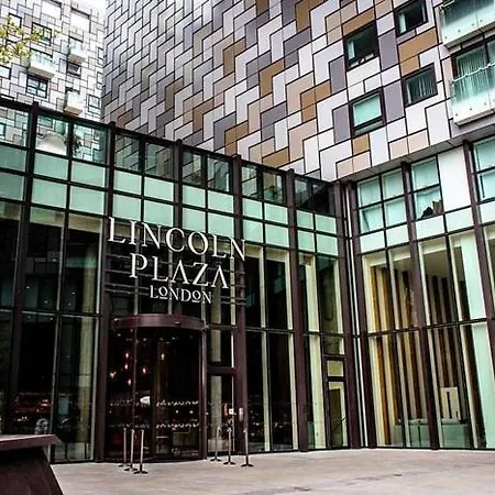 Apartment Modern Two Bed Serviced In Canary Wharf - Perfect For Long Stay, Business, Leisure And Relocations *