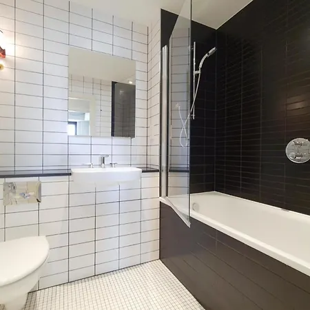 Apartment Home-like Comfort At The Robinson In