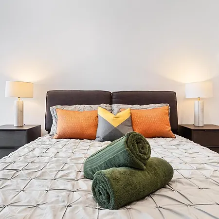 Apartment Heart Of Panoramic View 2 Bedroom Designer Luxury - Pool And Gym Access London