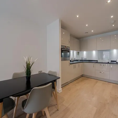 Barking Bright With 2 Bedrooms Barking (Greater London)