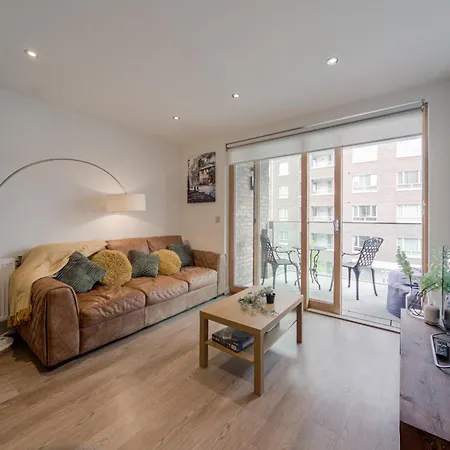 Barking Bright With 2 Bedrooms * Barking (Greater London)