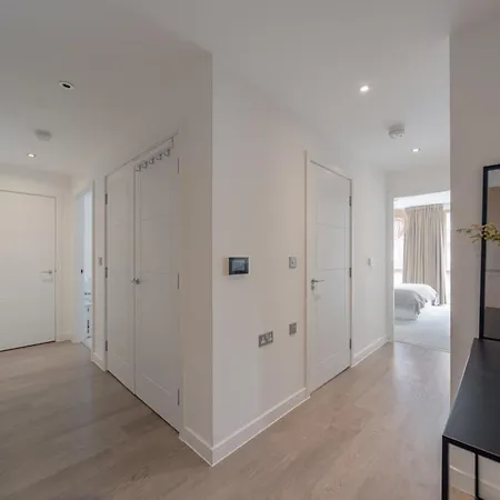 Barking Bright With 2 Bedrooms Apartment Barking (Greater London)