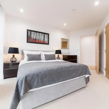 Luxury Large 130sq By Tower Bridge London