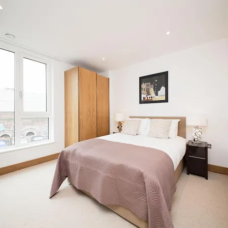 Apartment Luxury Large 130sq By Tower Bridge London