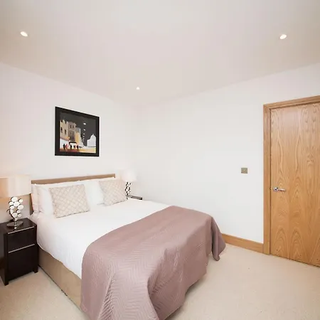 Luxury Large 130sq By Tower Bridge London