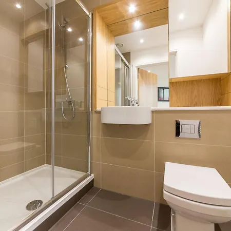 Luxury Large 130sq By Tower Bridge *