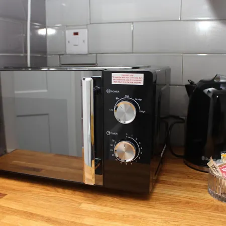 Contractor-friendly Cosy Spot By Finsbury Park Station * London