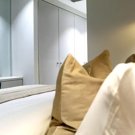 Nox Waterloo Aparthotel 4*