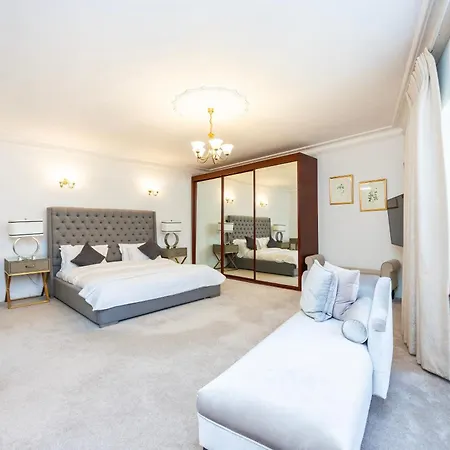 Aparthotel Carlton Court - Mayfair 5*
