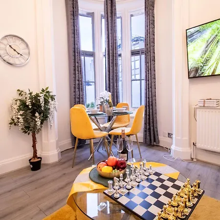 Spacious 3-bedroom In Exclusive Mayfair 7gc London