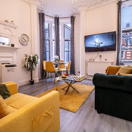 Spacious 3-bedroom In Exclusive Mayfair 7gc Apartment *