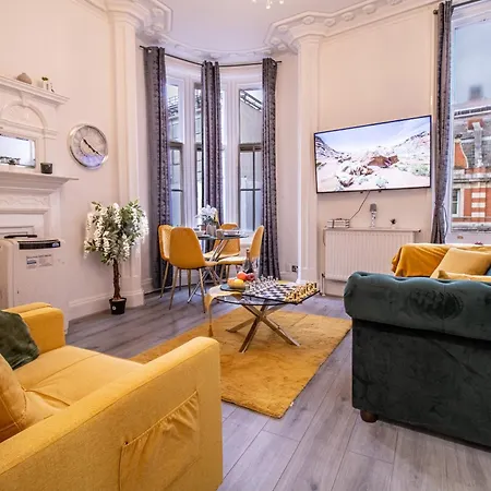 Apartment Spacious 3-bedroom In Exclusive Mayfair 7gc London