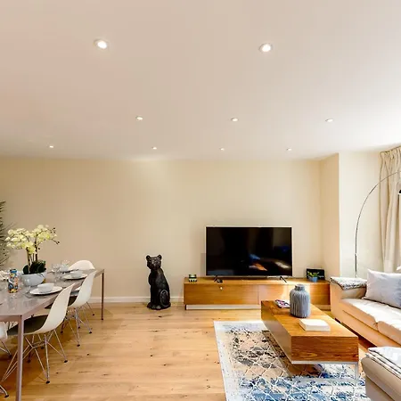 Moments From Hyde Park & Notting Hill With Free Luggage Storage And Washing Machine Apartment *