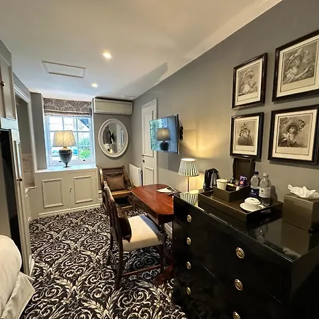 Hotel No. 30 Knightsbridge 4*