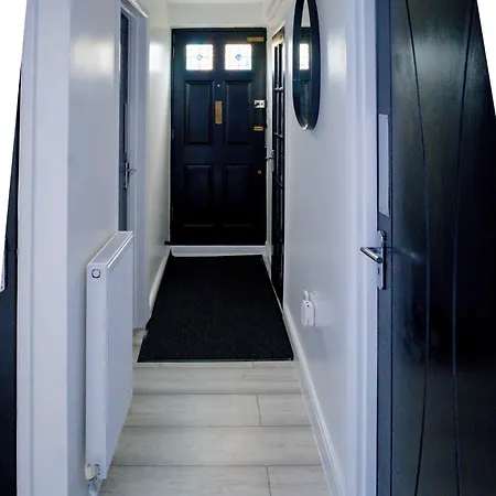 Apartment Modern 2 Bedroom
