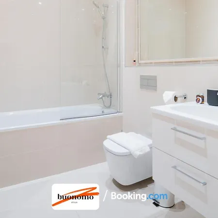 Apartment Two Bedroom At Buonomo Short Lets & Serviced Close To Wimbledon Tennis Courts