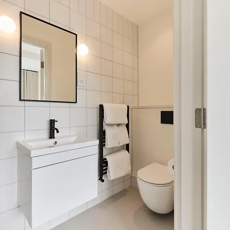 Apartment The East Mile Hideout - Trendy 3bdr Flat With Balcony London