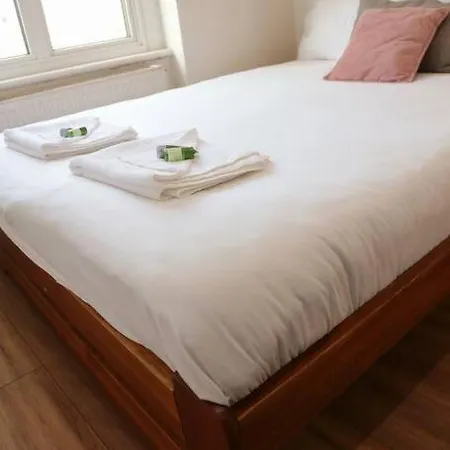 Lovely 2 Bedroom Near Kings Cross Apartment London