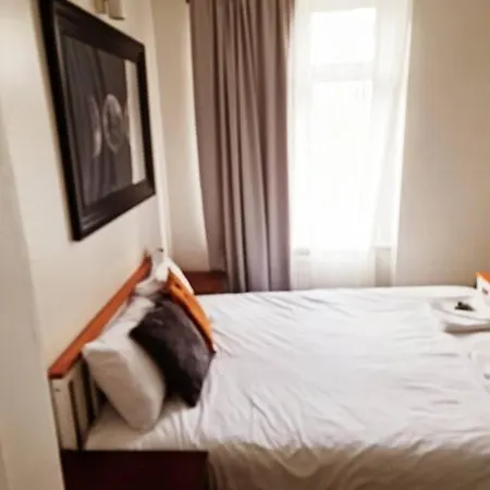 Lovely 2 Bedroom Near Kings Cross Apartment London