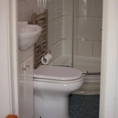 Lovely 2 Bedroom Near Kings Cross Apartment *