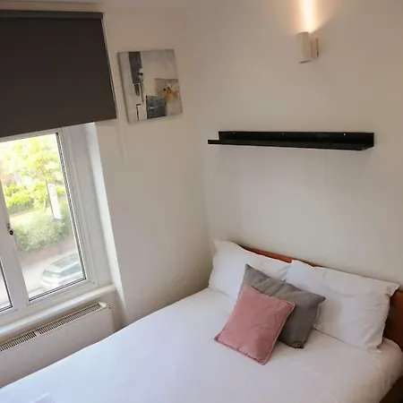 Lovely 2 Bedroom Near Kings Cross Apartment London